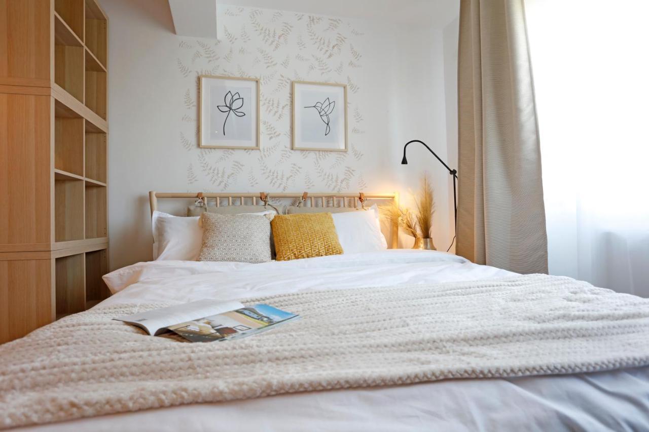 New & Cozy Studio In Ghencea + Netflix Bukarest Eksteriør billede