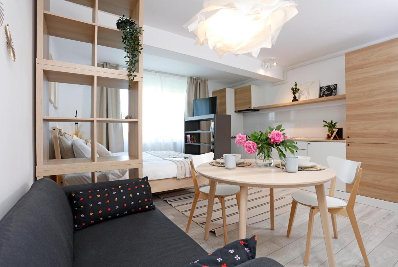 New & Cozy Studio In Ghencea + Netflix Bukarest Eksteriør billede