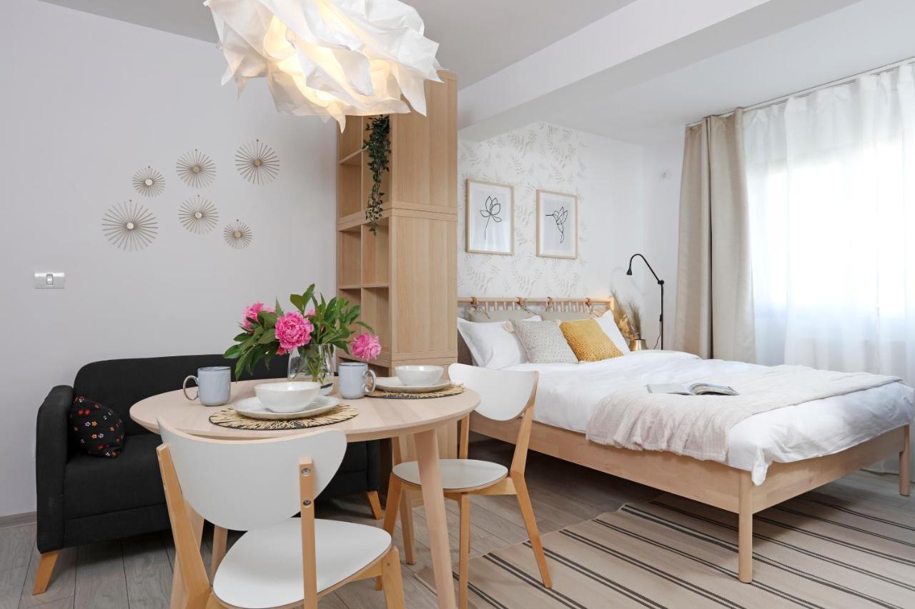 New & Cozy Studio In Ghencea + Netflix Bukarest Eksteriør billede