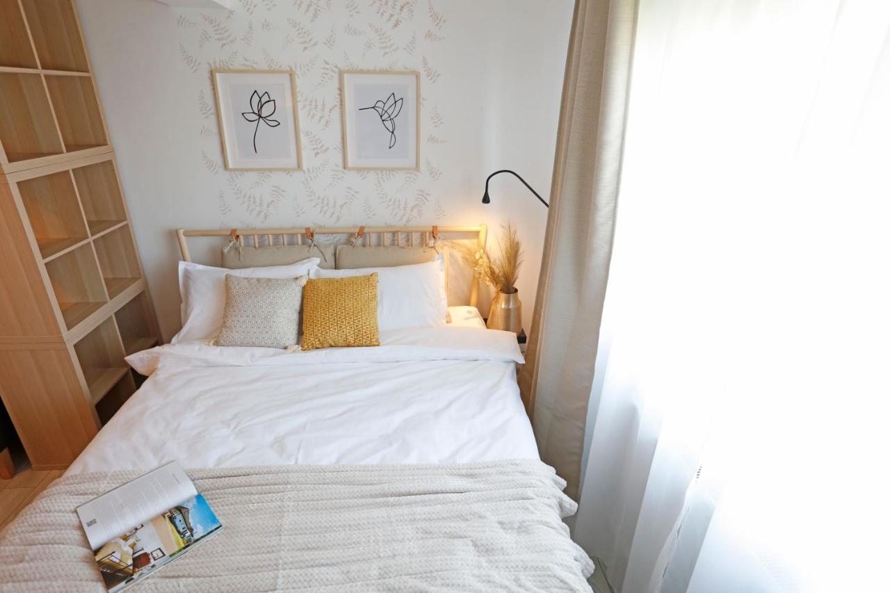 New & Cozy Studio In Ghencea + Netflix Bukarest Eksteriør billede