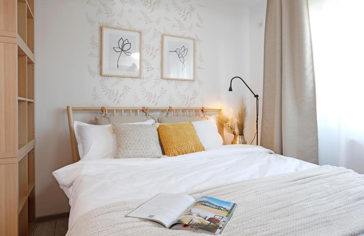 New & Cozy Studio In Ghencea + Netflix Bukarest Eksteriør billede